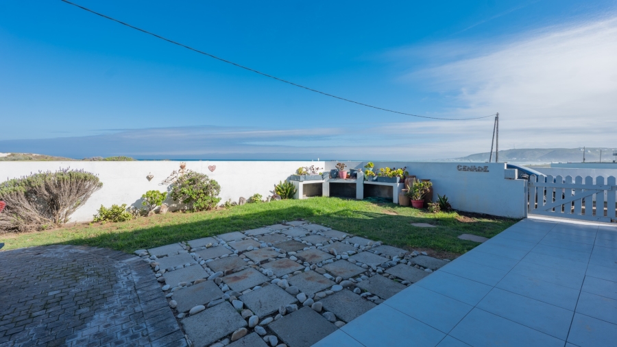 7 Bedroom Property for Sale in Struisbaai Western Cape